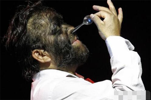 布雷路怪獸：類似狼人的神秘生物，吃人吃老虎視頻曝光