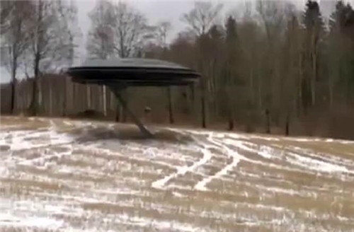 外星人在羅馬尼亞登上飛船的視頻是假的，惡作劇一場