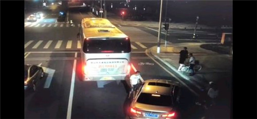 陰陽師解讀昆山砍人事件靈異現(xiàn)象，劉海龍因紋身會(huì)早晚出事