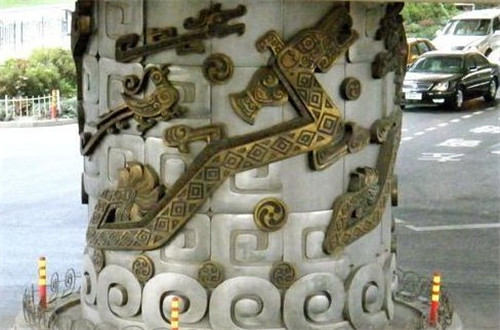 上海延安路高架橋龍柱事件的傳說和真相