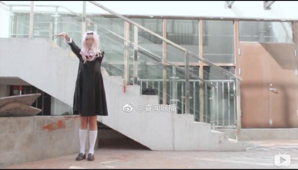 Ayase_綾瀨醬地下車庫(kù)跳裸體宅舞，被民工發(fā)現(xiàn)偷拍視頻曝光
