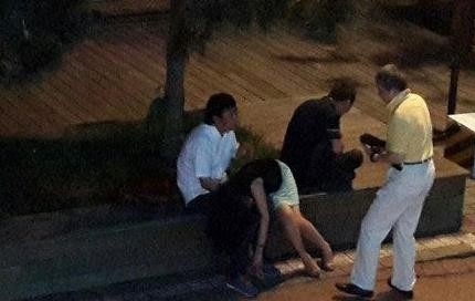 青島女子醉酒遭性侵 疑被路人當(dāng)街輪流猥褻圖片視頻曝光