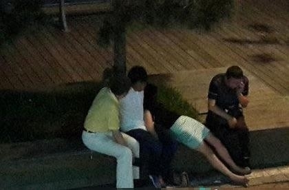 青島女子醉酒遭性侵 疑被路人當(dāng)街輪流猥褻圖片視頻曝光