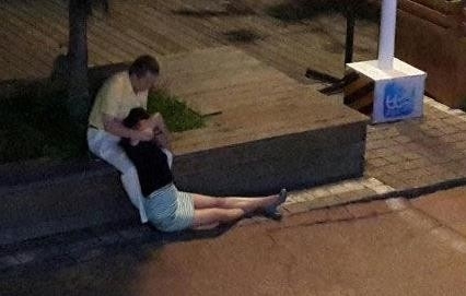 青島女子醉酒遭性侵 疑被路人當(dāng)街輪流猥褻圖片視頻曝光