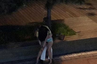青島女子醉酒遭性侵 疑被路人當(dāng)街輪流猥褻圖片視頻曝光