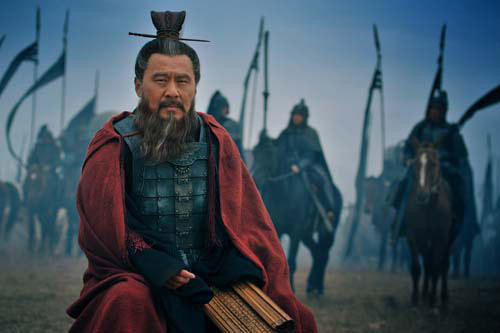 曹操是怎么收買(mǎi)人心的 因?yàn)椴懿俣糜萌酥篮婉S人之術(shù)