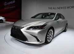 雷克薩斯es300養(yǎng)車最便宜一年多少錢？
