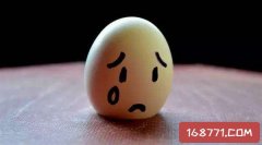 網(wǎng)絡(luò)詞蛋疼是什么意思，口頭語(yǔ)在英文當(dāng)中是＂Ballache＂